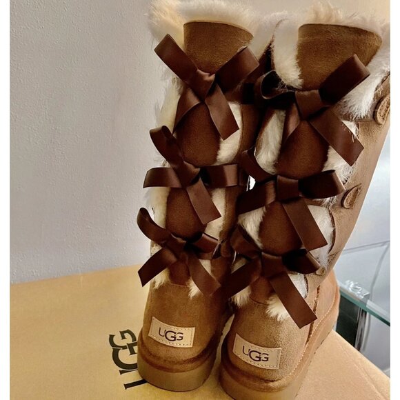 UGG Bailey Bow Tall II Boot - Picture 2 of 3